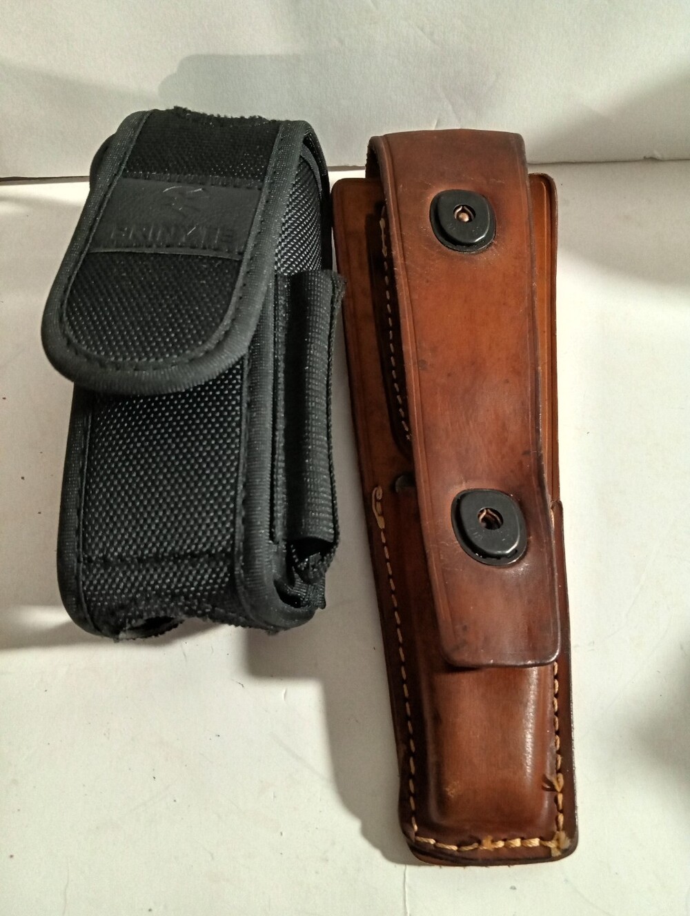 BrinteBlack Nylon and Bolen Brown Leather Double Sheath Set